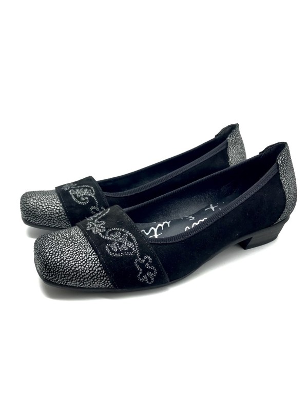 Ballerine noir en nubuck UTV Gacily