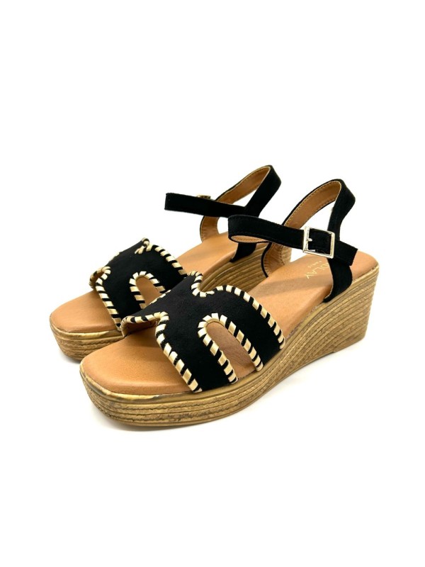 Nu Pied Noir | Boutique Marina