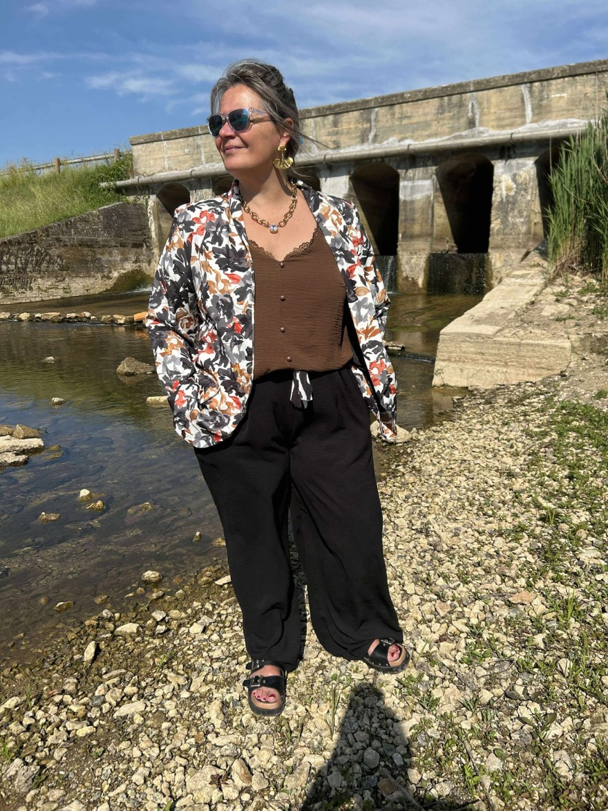Pantalon Fluide Grande Taille Mily Taille Élastique Fleurie | Marina & Paloma