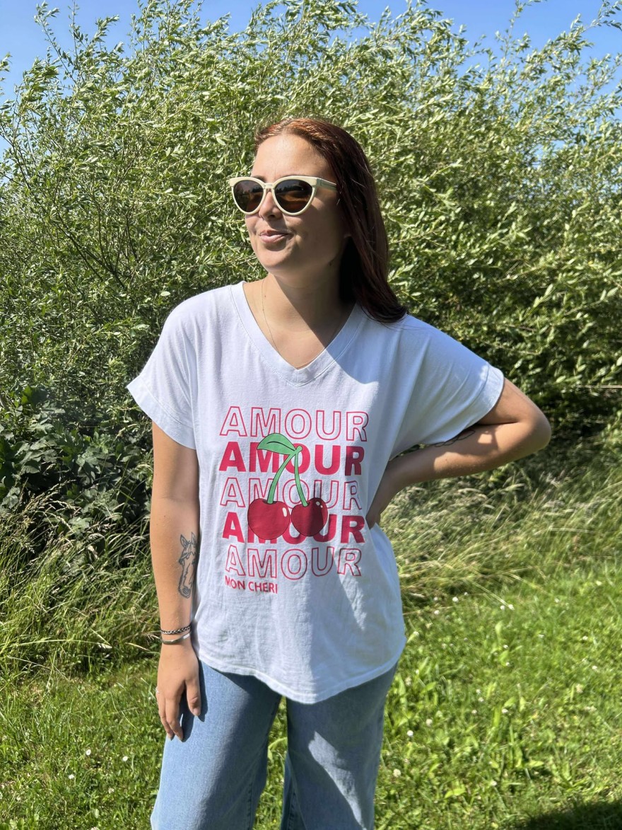 Tee-shirt "Amour" Vivichy avec Cerise | Marina & Paloma