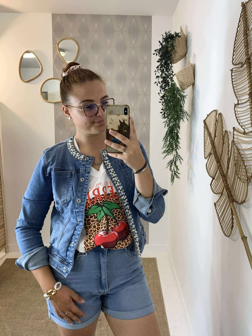 Veste en jean clair à col rond et perles Nove & Nove | Marina & Paloma
