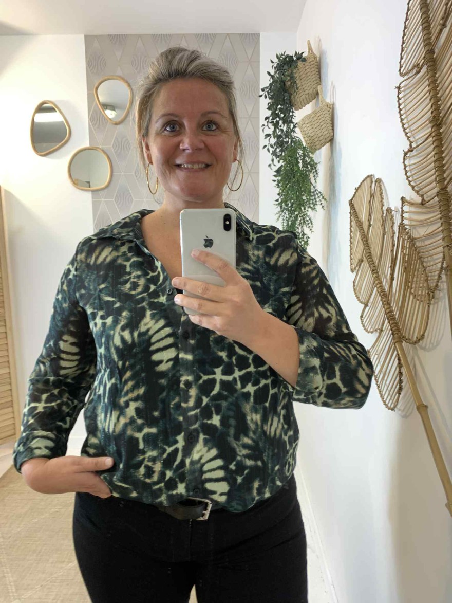 Chemise grande taille vert foncé léopard Lilie Plus | Marina & Paloma