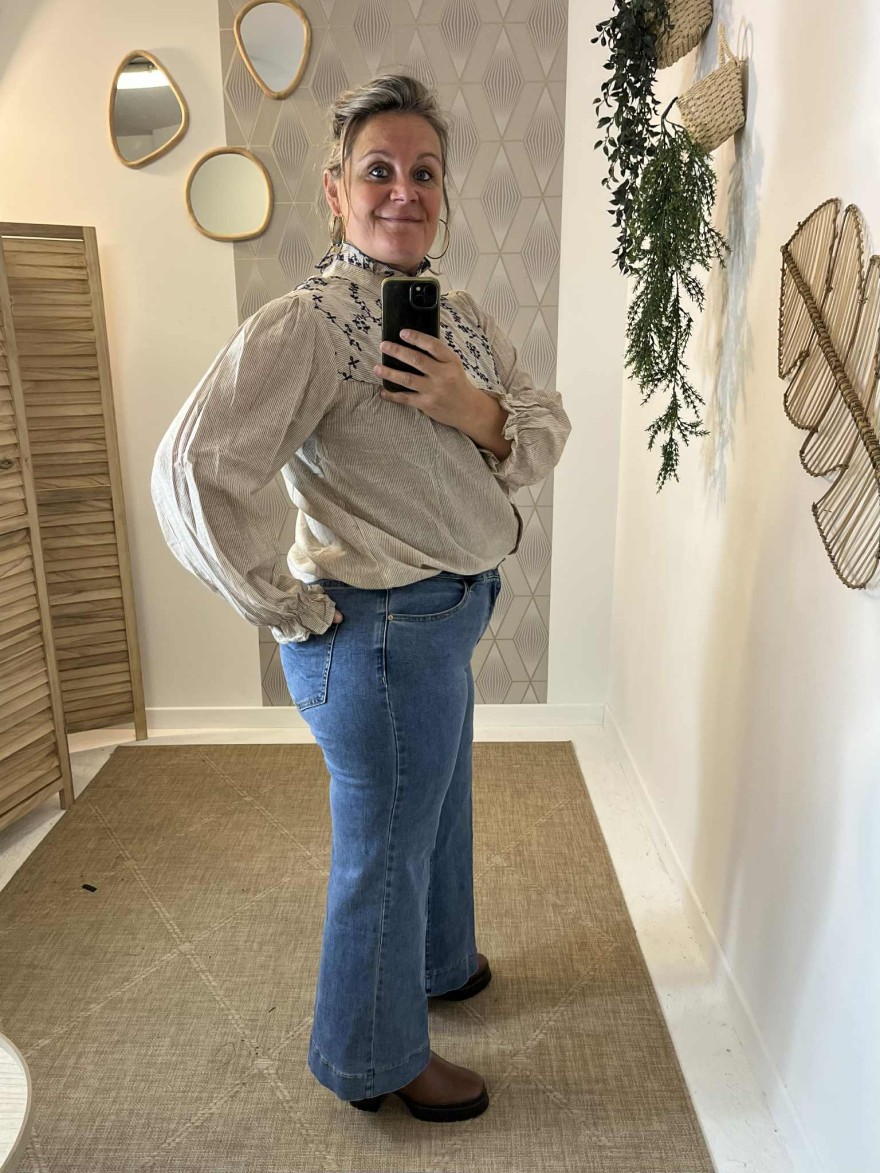 Jean wide grande taille denim clair Oraije taille haute | Marina & Paloma