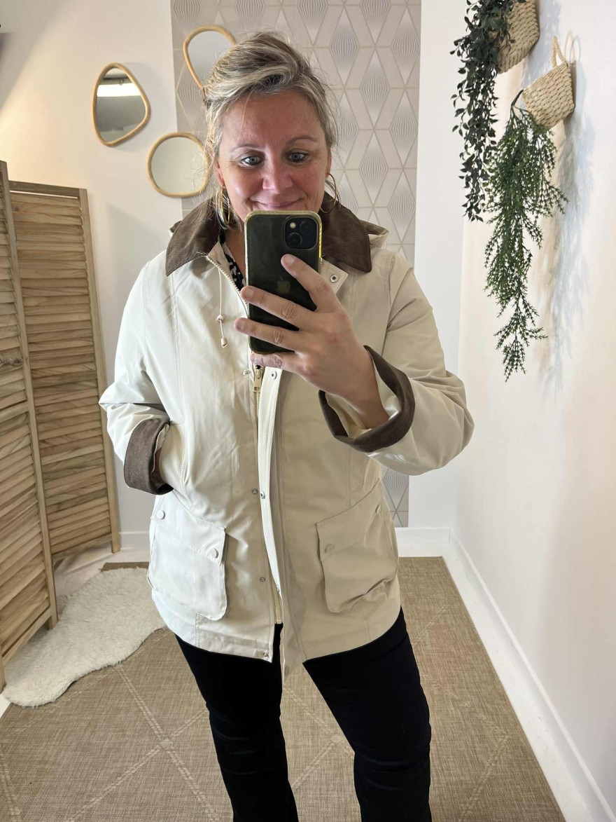 Imperméable beige grande taille – Saturne | Marina & Paloma