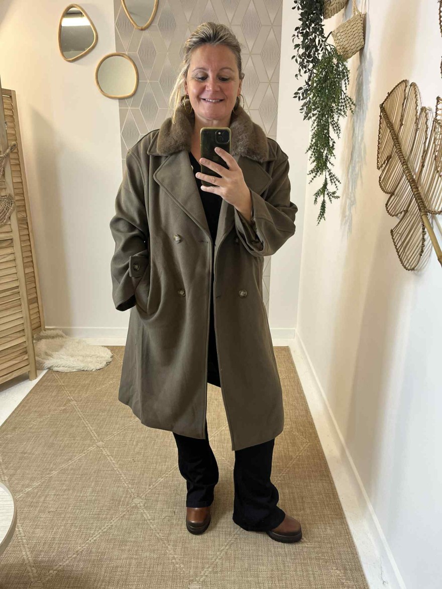 Manteau long marron foncé coupe droite – Attrait Paris | Marina & Paloma