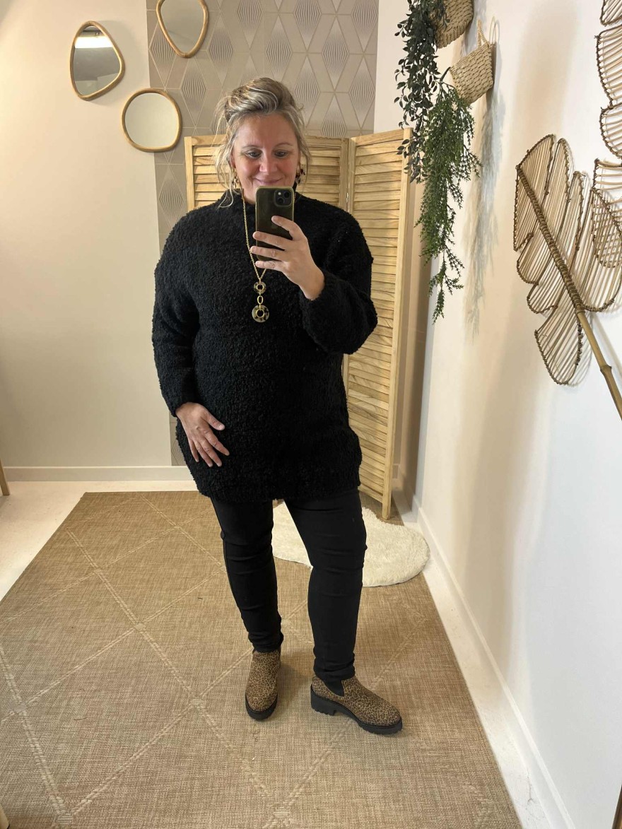 Pull long grande taille noir E&F en maille teddy | Marina & Paloma