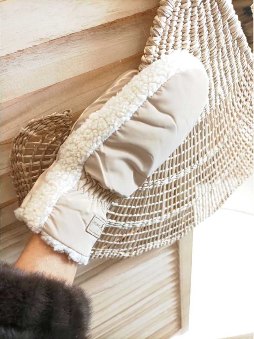 Moufle Moumoute beige chaude et élégante | Marina & Paloma