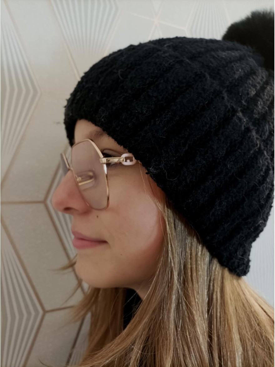 Bonnet Pompon noir en maille épaisse | Marina & Paloma  (68 caractères)
