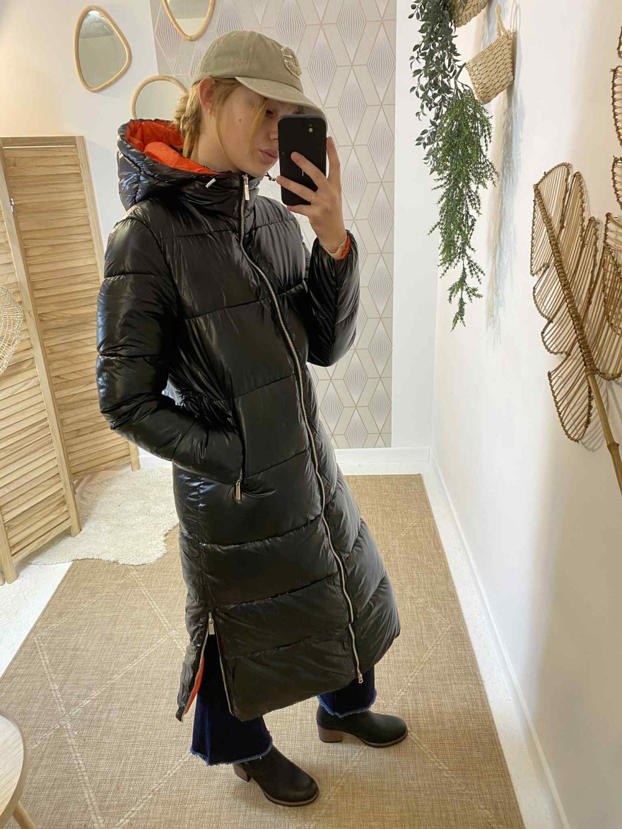 Manteau long noir brillant AT8359B-2 | Marina & Paloma