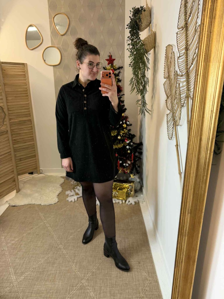 Robe en velours côtelé Curvy Maëlle Noir | Marina & Paloma