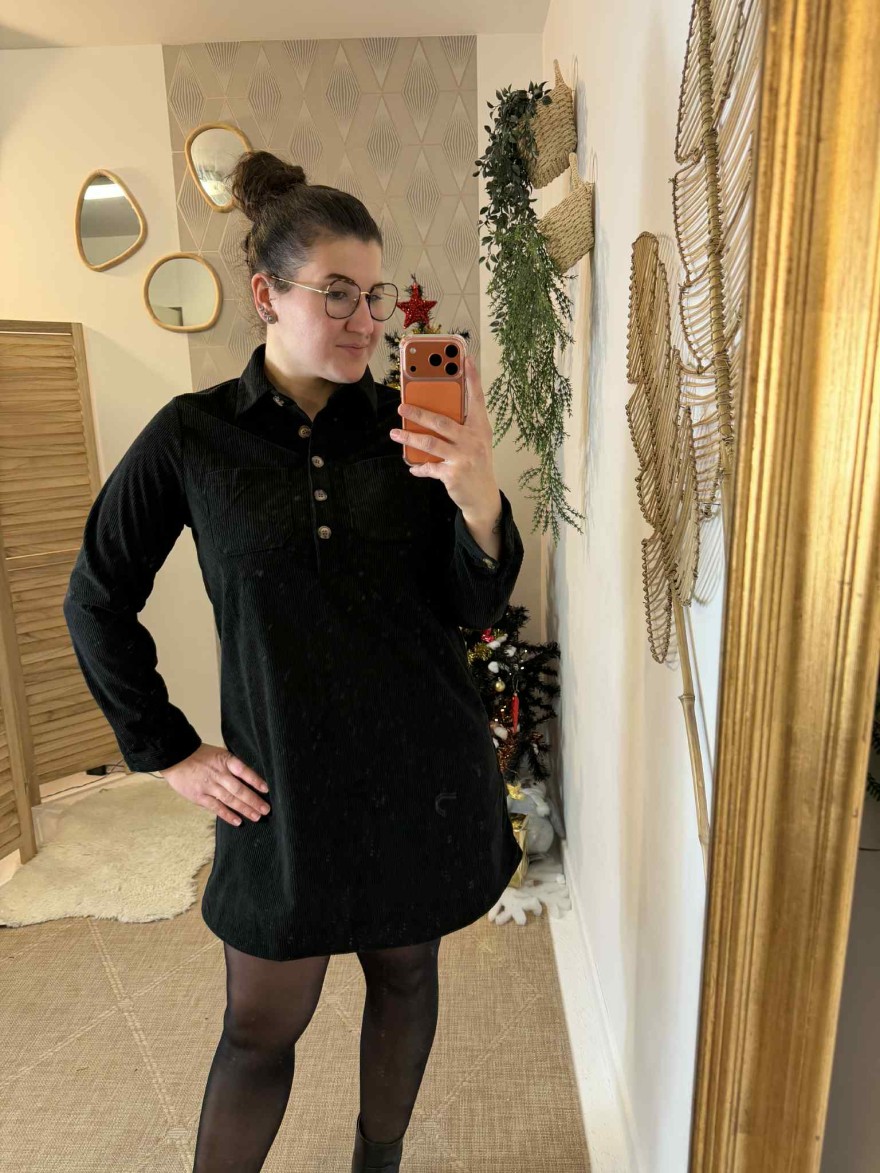 Robe en velours côtelé Curvy Maëlle Noir | Marina & Paloma