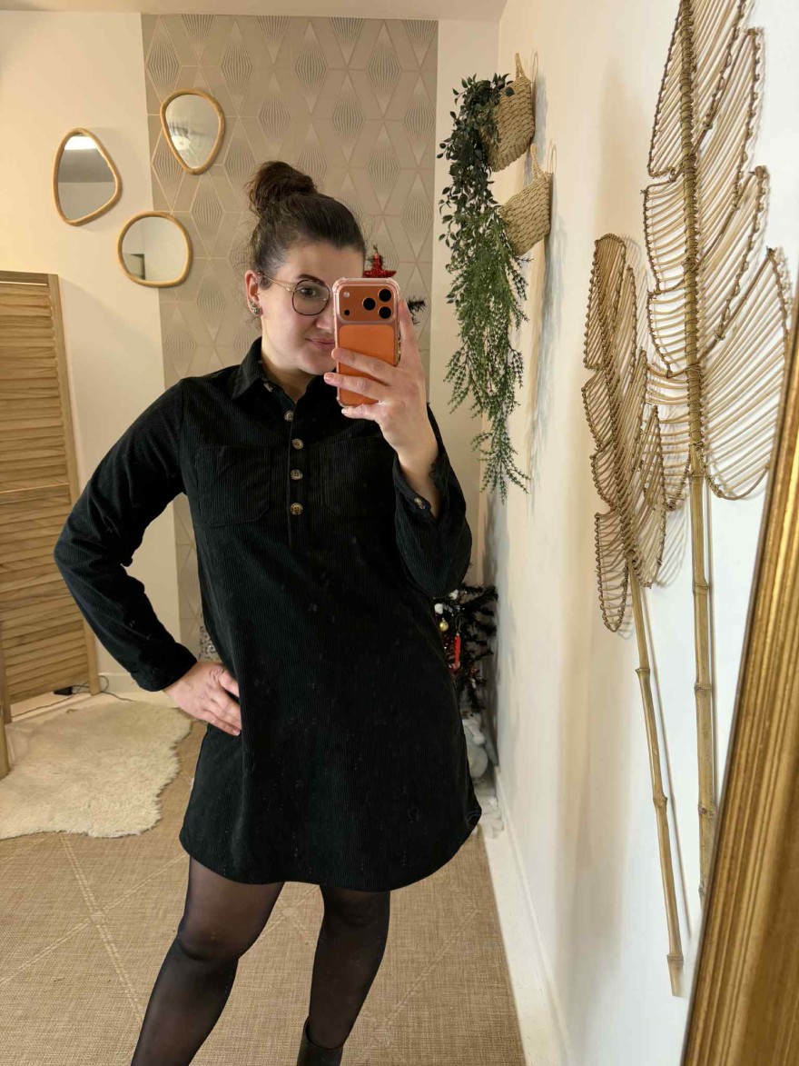 Robe en velours côtelé Curvy Maëlle Noir | Marina & Paloma