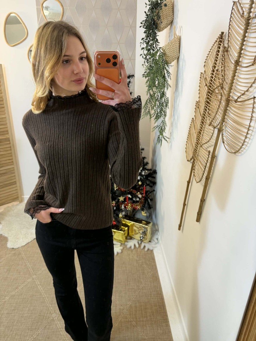 Pull marron fin Kilky élégant en maille fine | Marina & Paloma