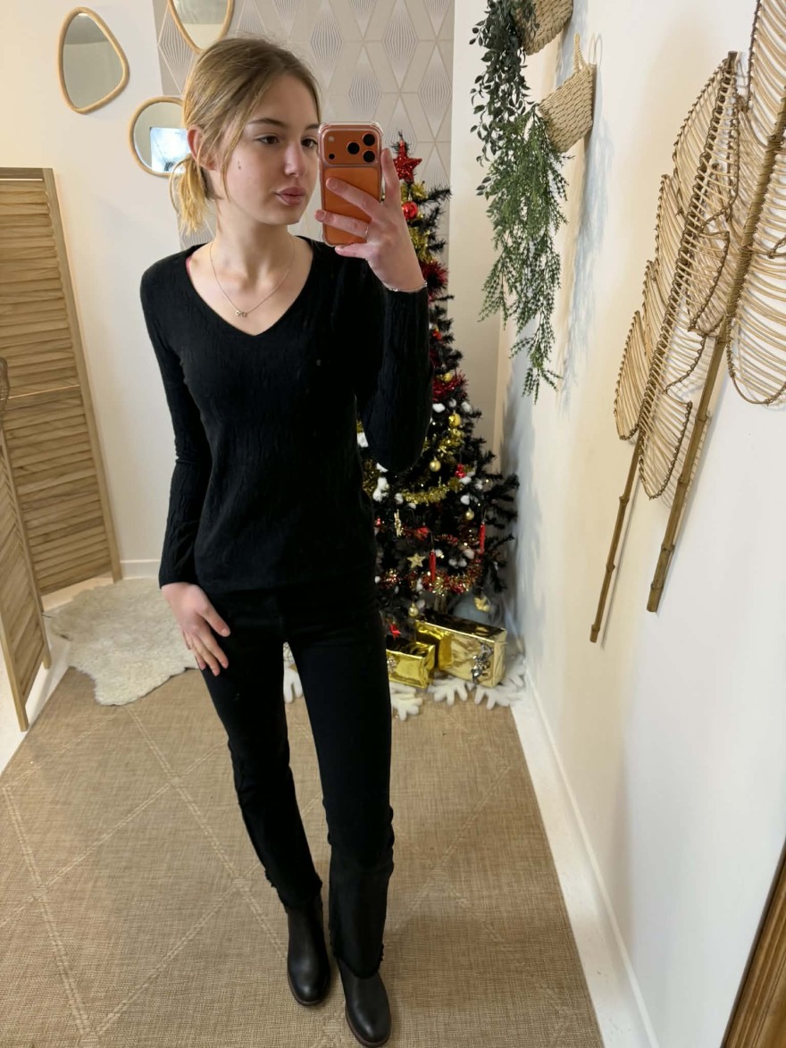 Pull noir col V ajusté femme | Marina & Paloma