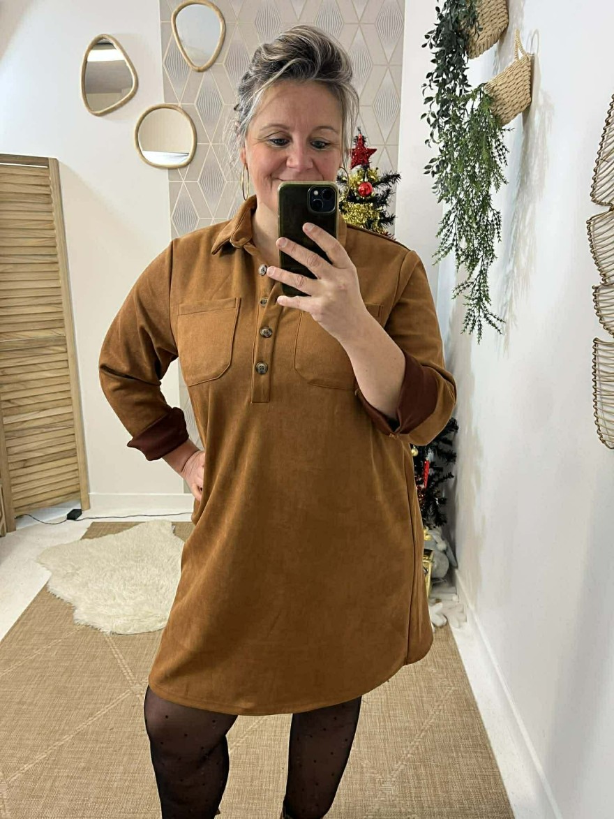 Robe courte en suédine camel grande taille | Marina & Paloma
