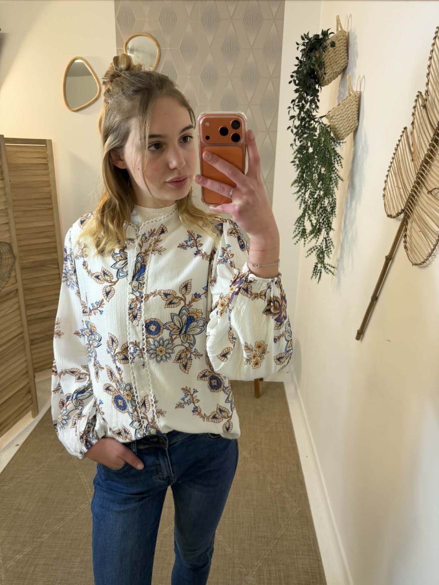 Chemise à motifs floraux femme écru chic et élégante | Marina & Paloma