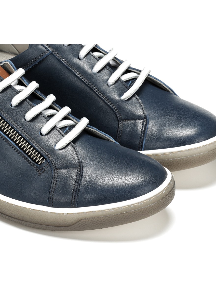 Basket Dorking Karen D8225 Bleu Marine en promo | Marina & Paloma