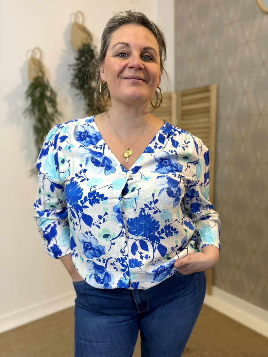 Blouse Fleurie Bleue Grande Taille Fluide Viscose | Marina & Paloma