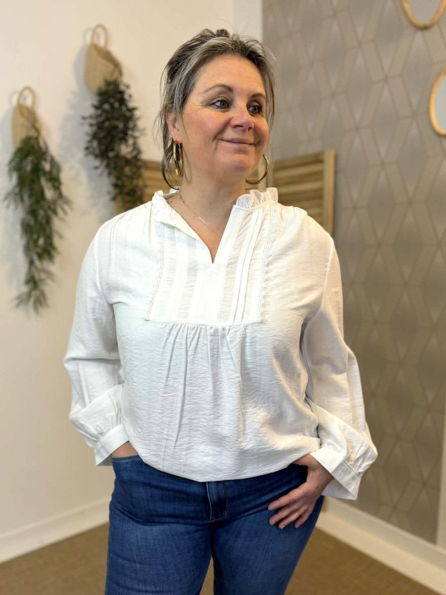 Blouse Blanche Grande Taille Col Volanté Fluide | Marina & Paloma