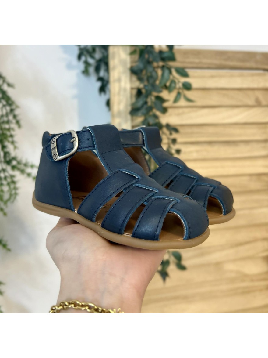 Nu-pied fermé Bellamy Parvi bleu cuir premiers pas | Marina & Paloma