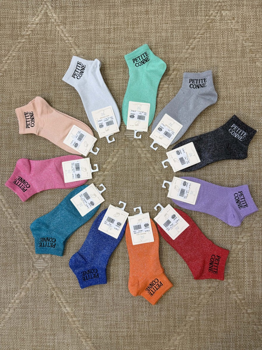 Chaussettes femme message “Petite conne” brillantes 36-42 | Marina & Paloma