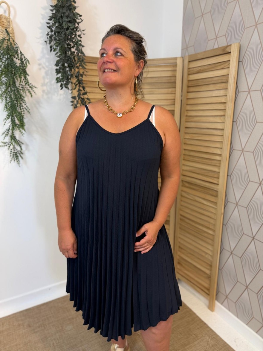 Robe Plissée Mi-Longue Grande Taille Fine Bretelle | Marina & Paloma