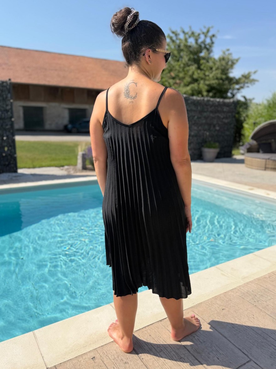 Robe Plissée Fine Bretelle Unie Légère Taille Unique | Marina & Paloma