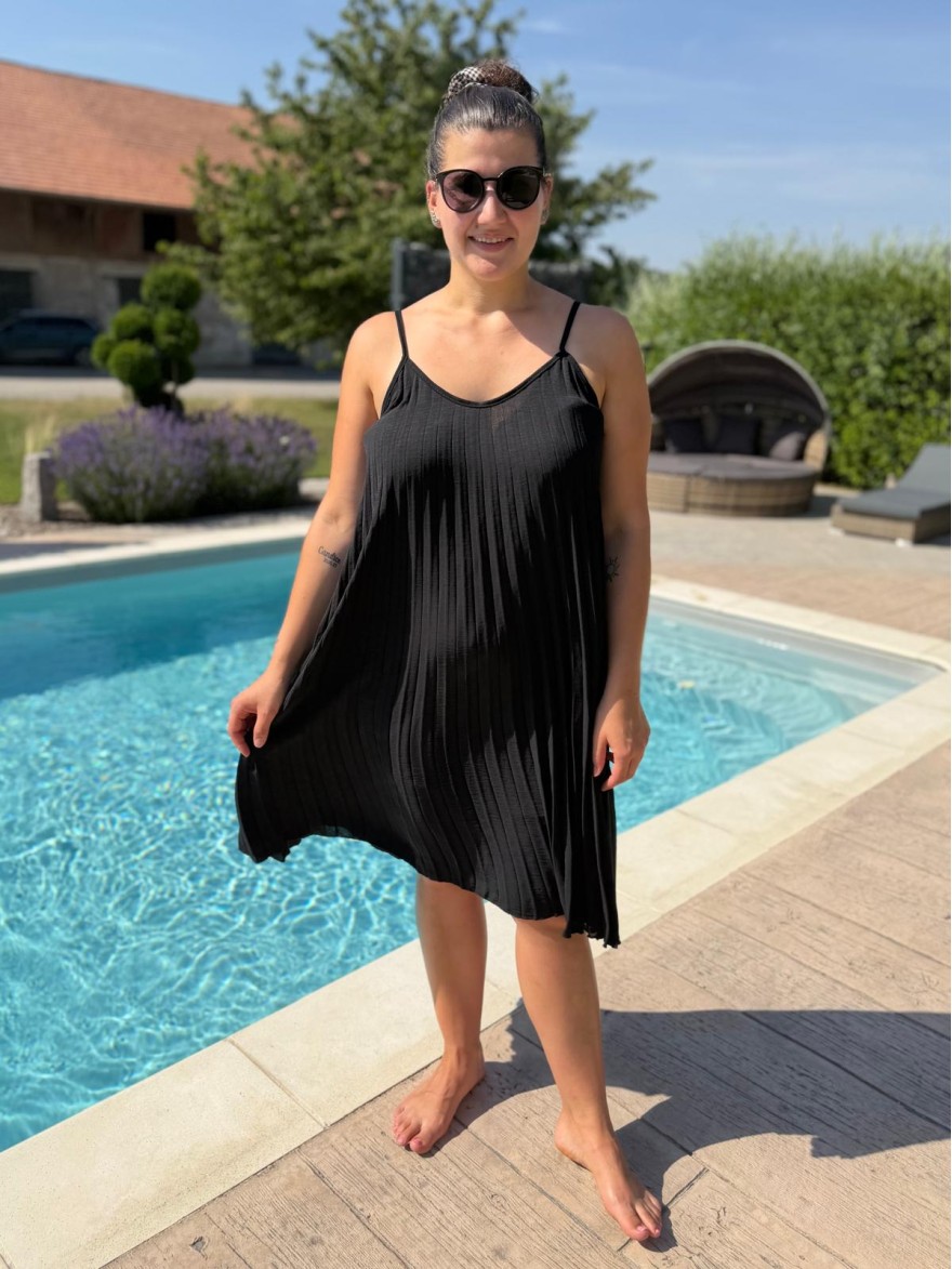 Robe Plissée Fine Bretelle Unie Légère Taille Unique | Marina & Paloma