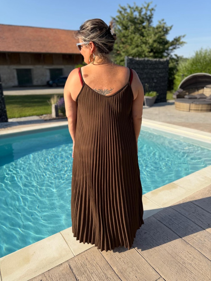 Robe Légère Plissée Grande Taille Fine Bretelle | Marina & Paloma