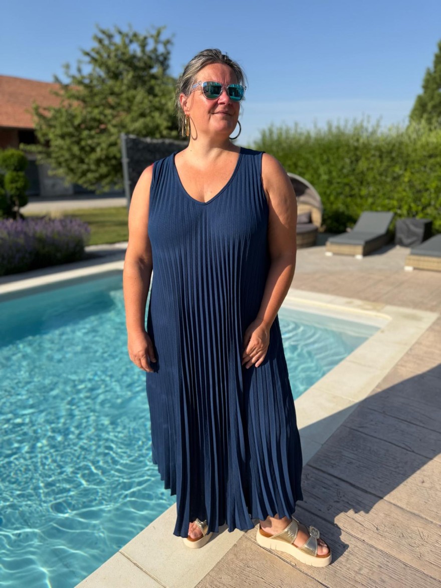 Robe Longue Plissée Grande Taille Bleu Marine | Marina & Paloma