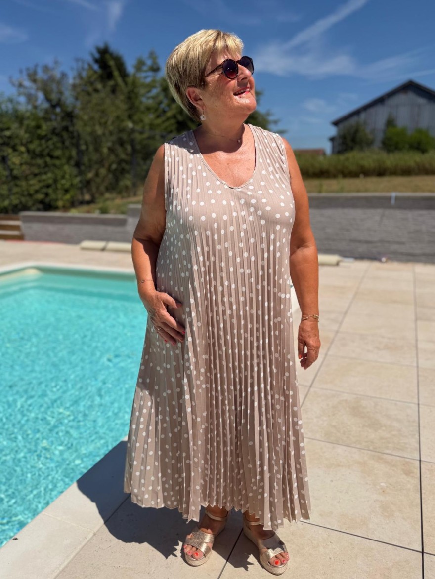 Robe longue plissée à pois grande taille | Marina & Paloma