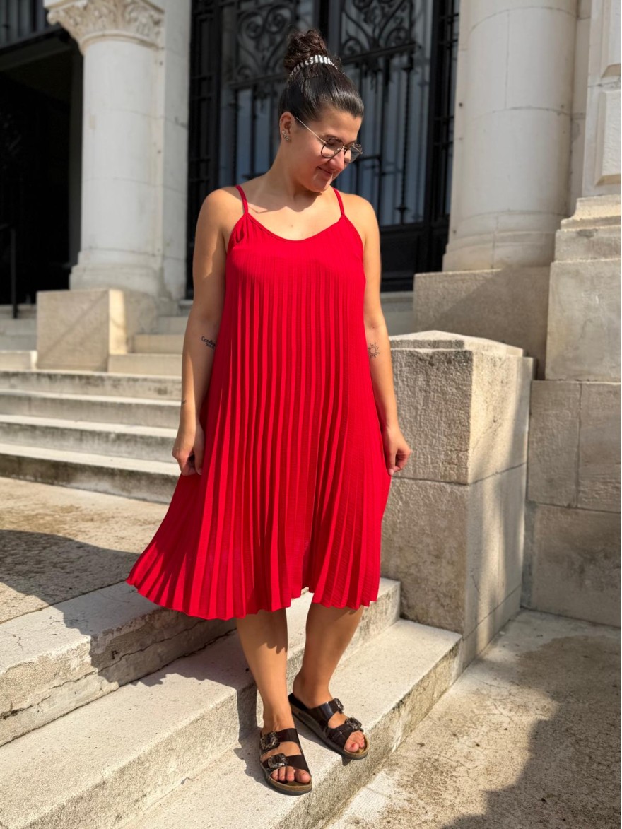 Robe Plissée Fine Bretelle Unie Légère Taille Unique | Marina & Paloma