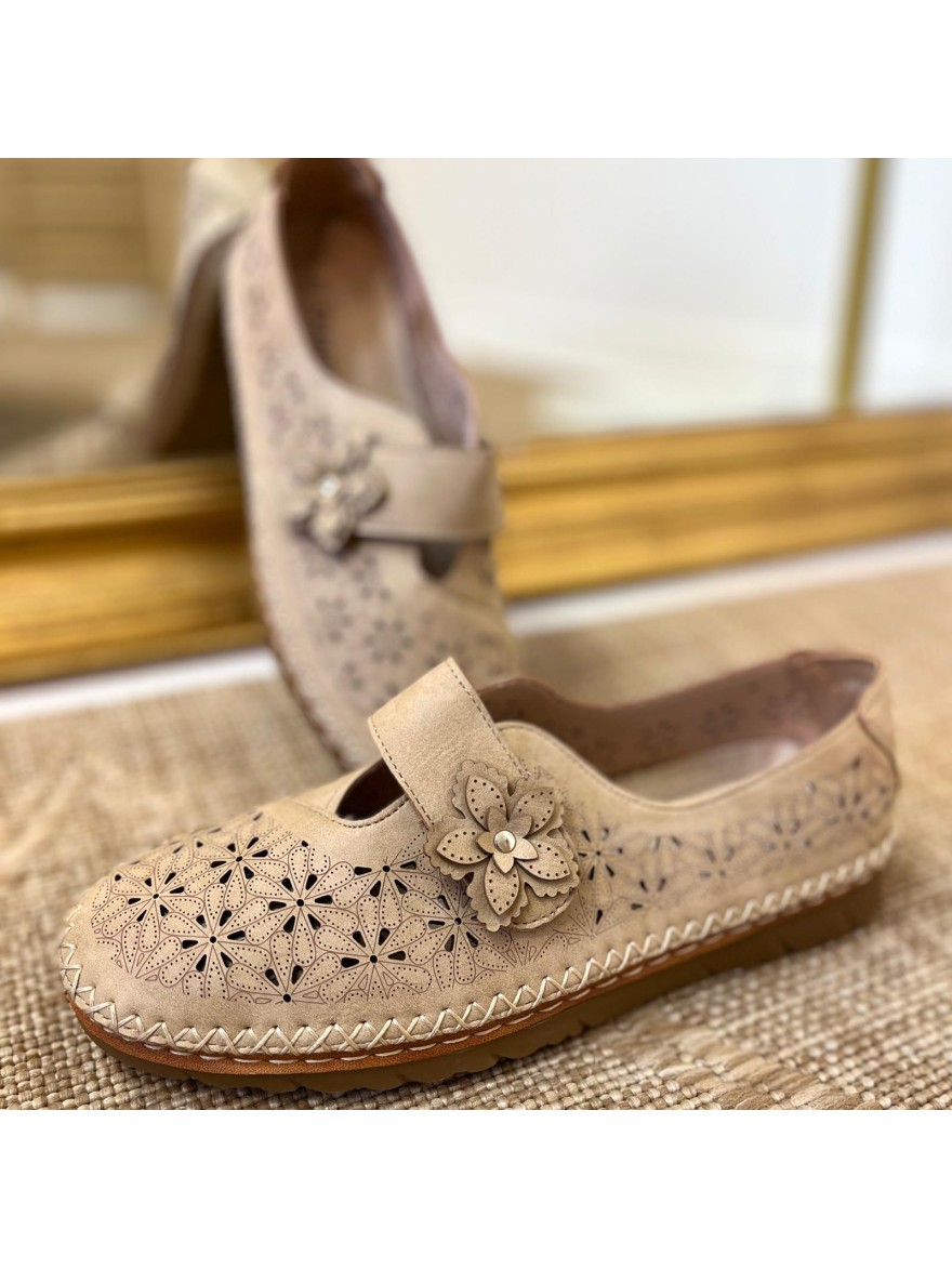 Ballerines Confort Beige Fleur Perforée à Petit Prix | Marina & Paloma