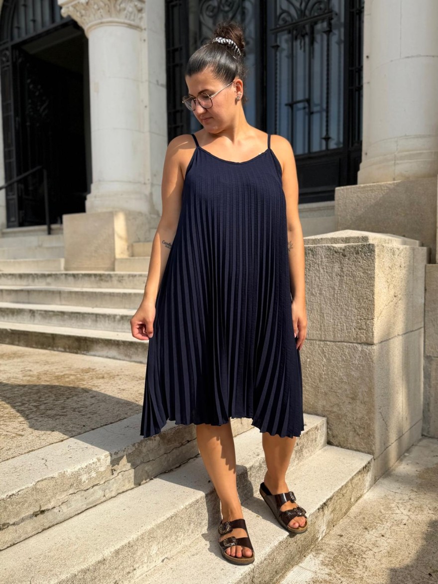 Robe Plissée Fine Bretelle Unie Légère Taille Unique | Marina & Paloma