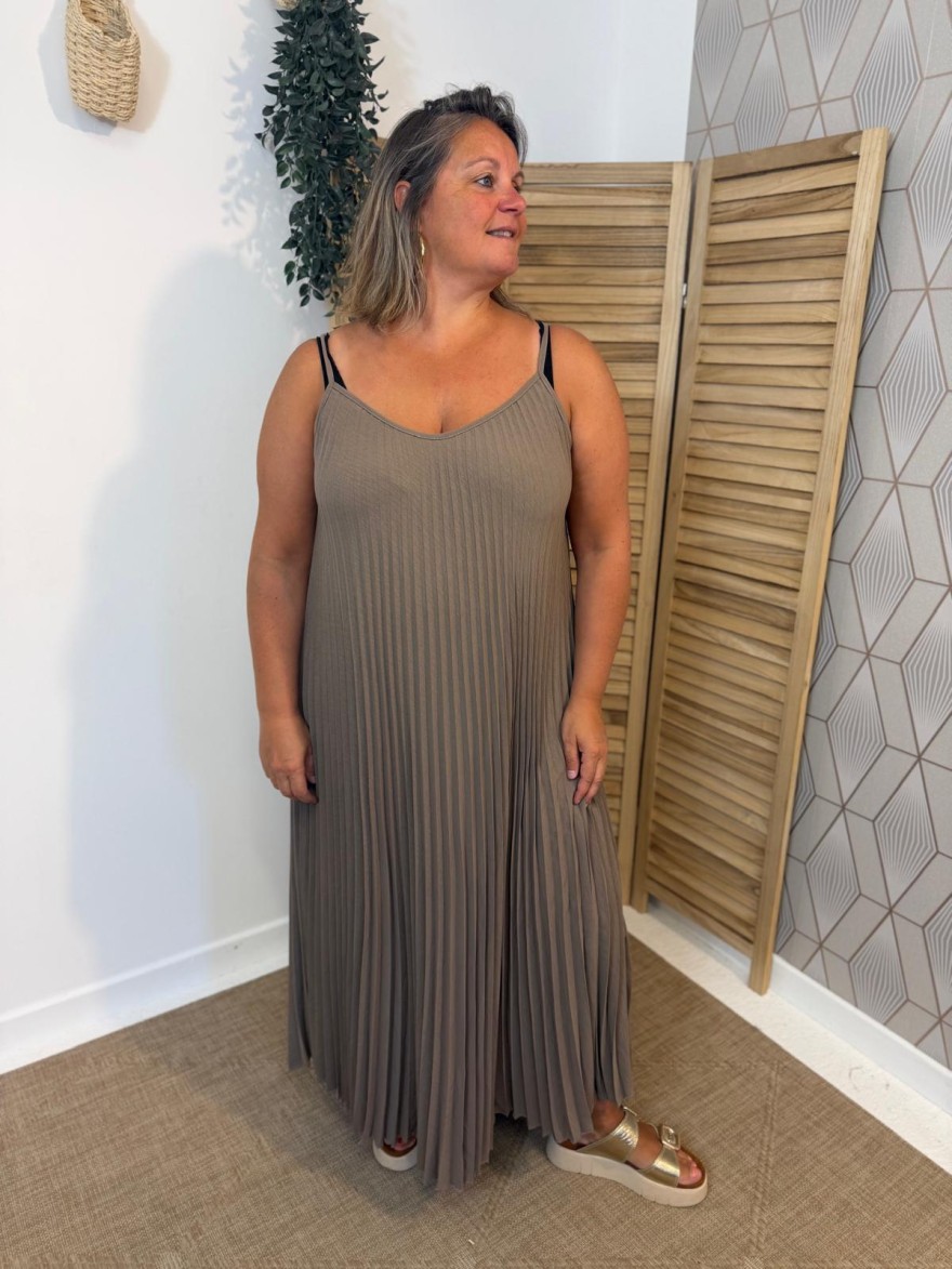 Robe Plissée Légère Grande Taille à Fine Bretelle