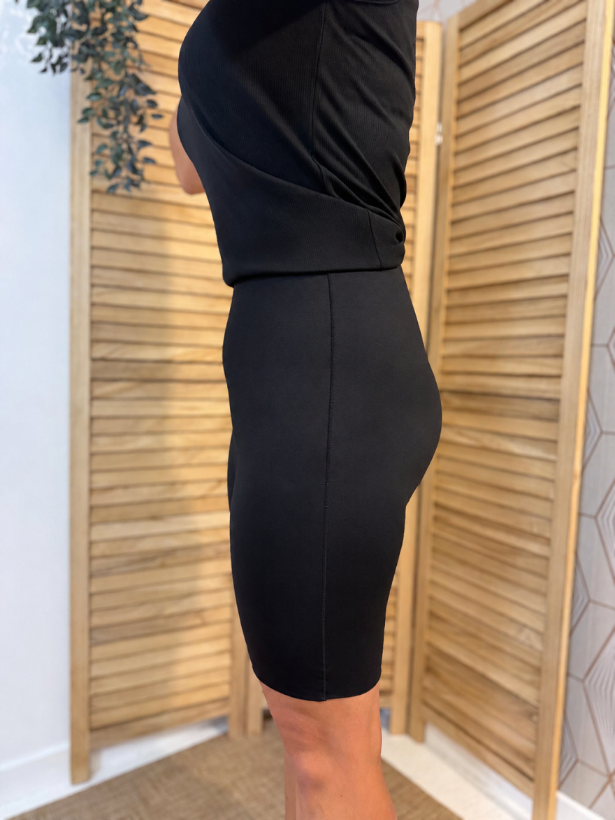 Shorty Gainant Noir Taille Haute | Marina & Paloma