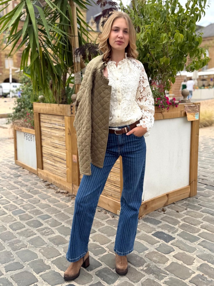 Chemise en Dentelle Beige Maelle Fluide à Col Volanté | Marina & Paloma