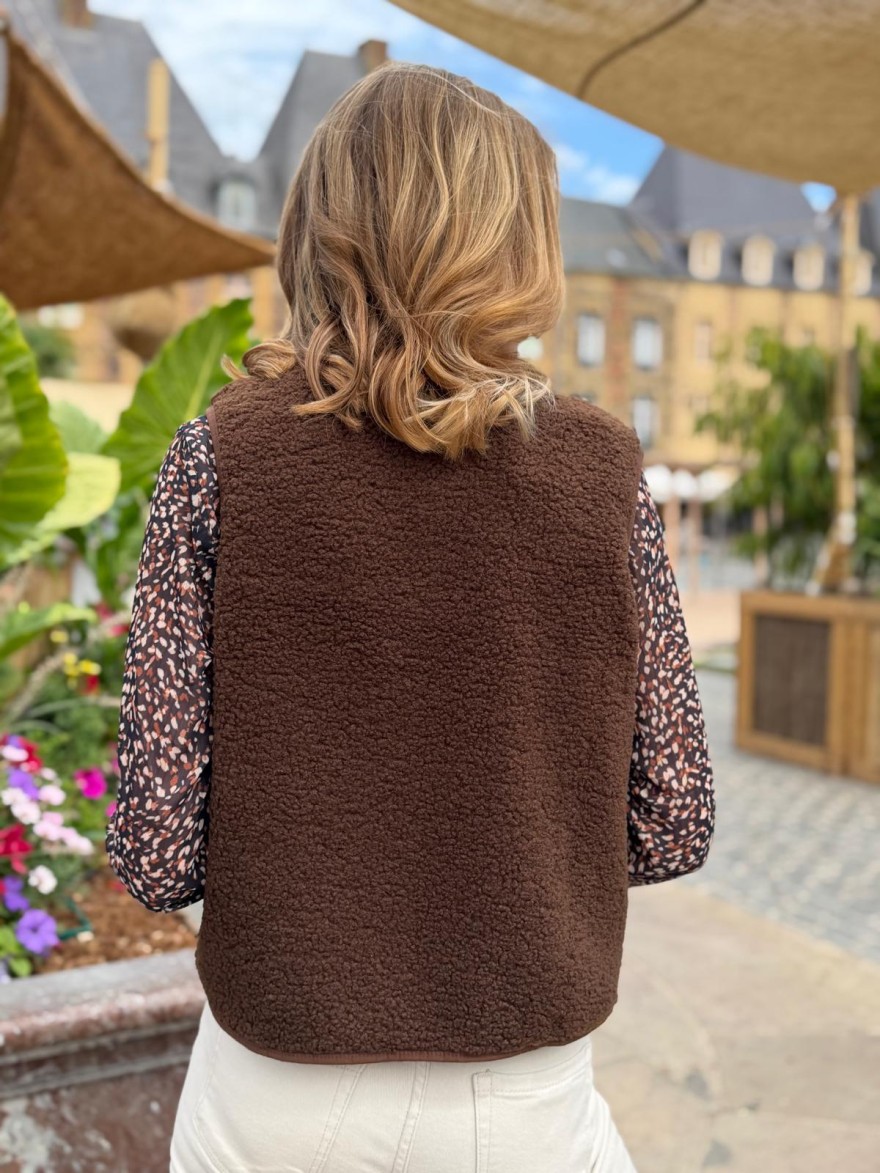 Gilet sans Manche Maelle Marron Effet Moumoute Boutonné | Marina & Paloma