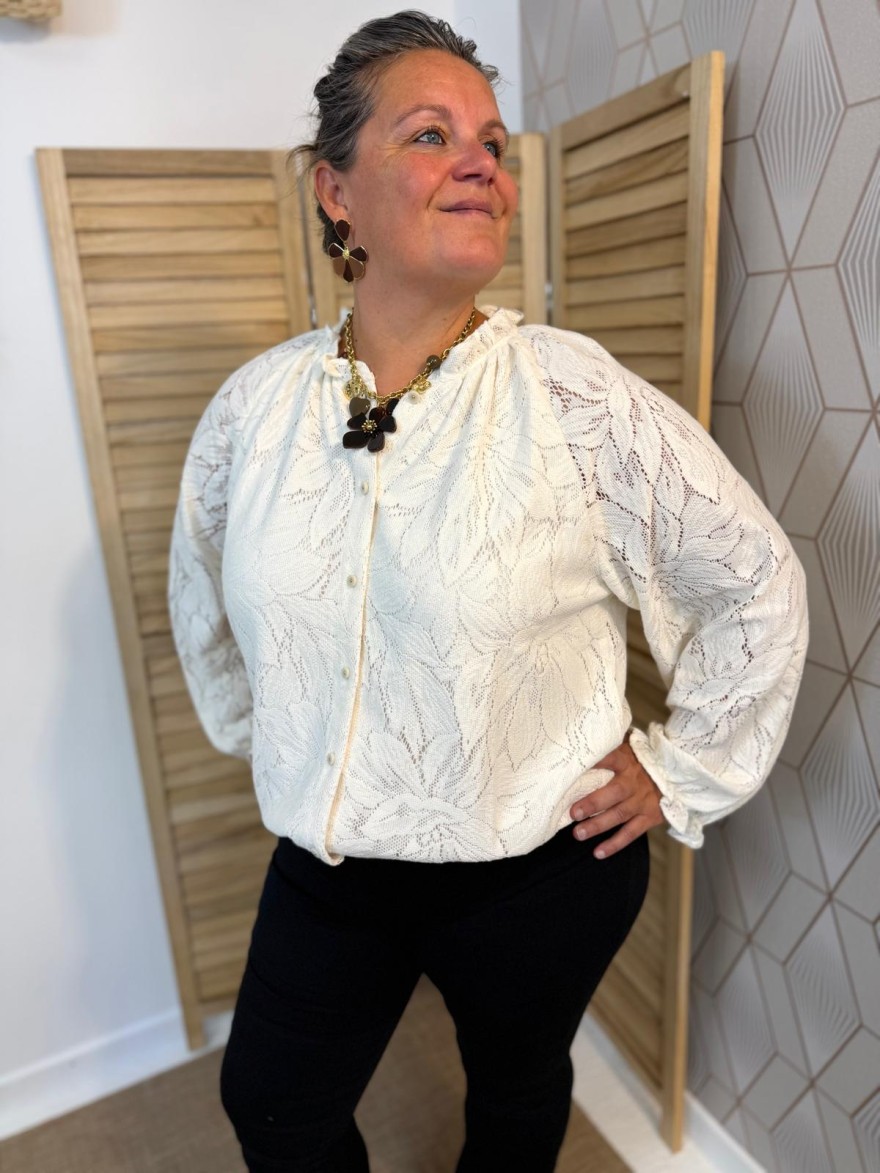 Chemise Brodée Beige Maelle Grande Taille en Dentelle | Marina & Paloma