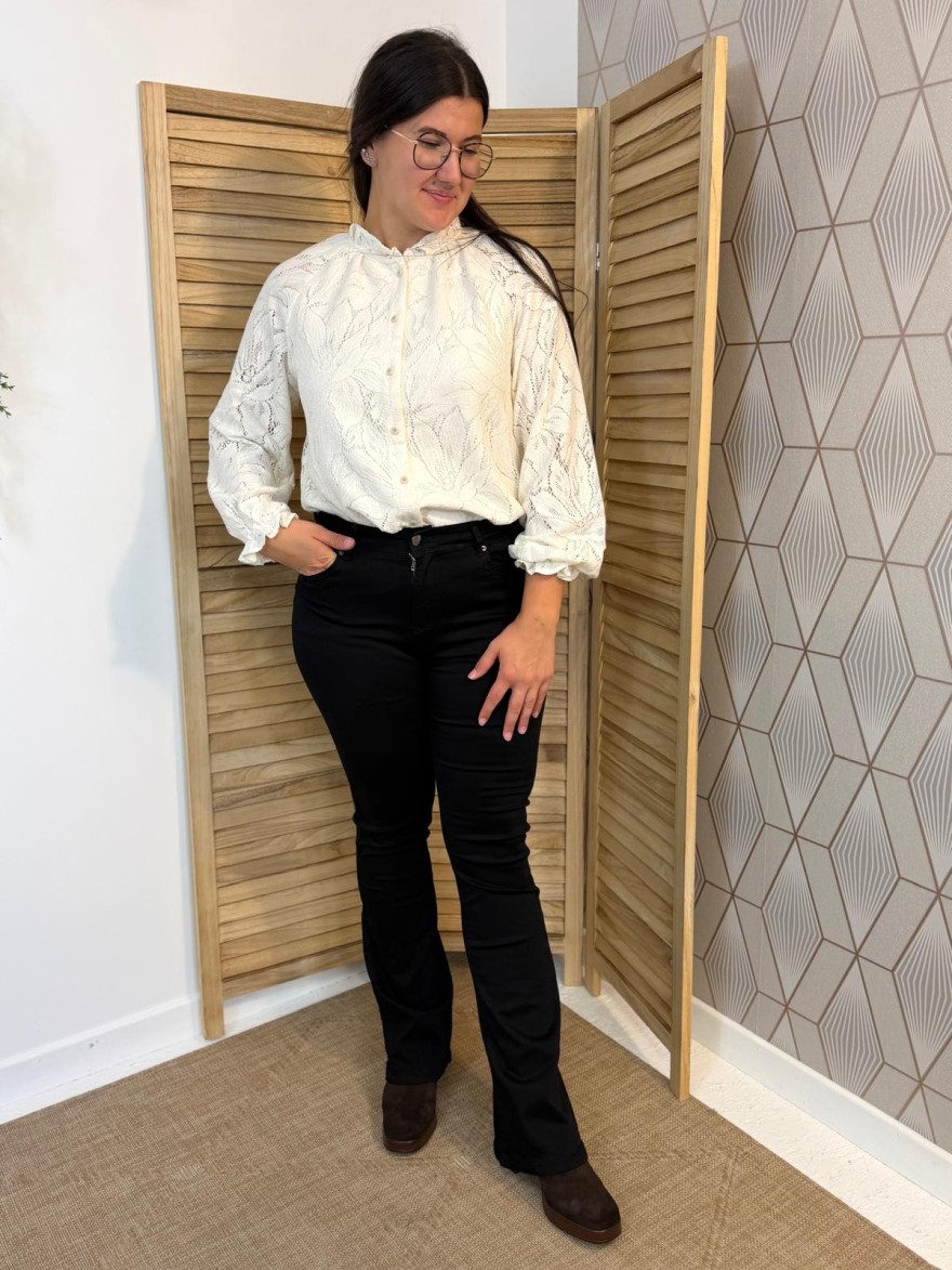Chemise Brodée Beige Maelle à Dentelle Écrue Raffinée | Marina & Paloma