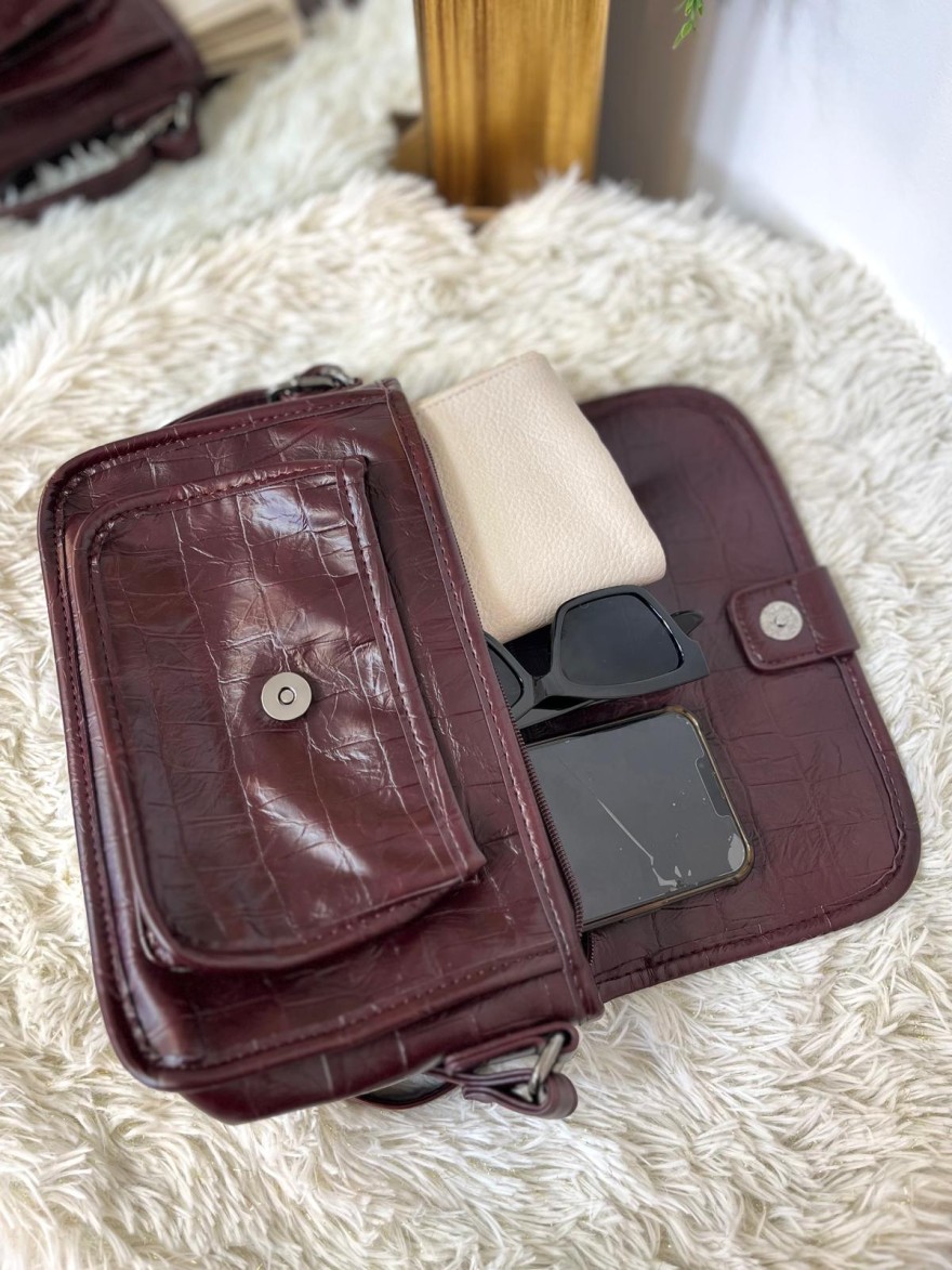 Sac avec Rabat en Vernis Souple Effet Python à poches | Marina & Paloma