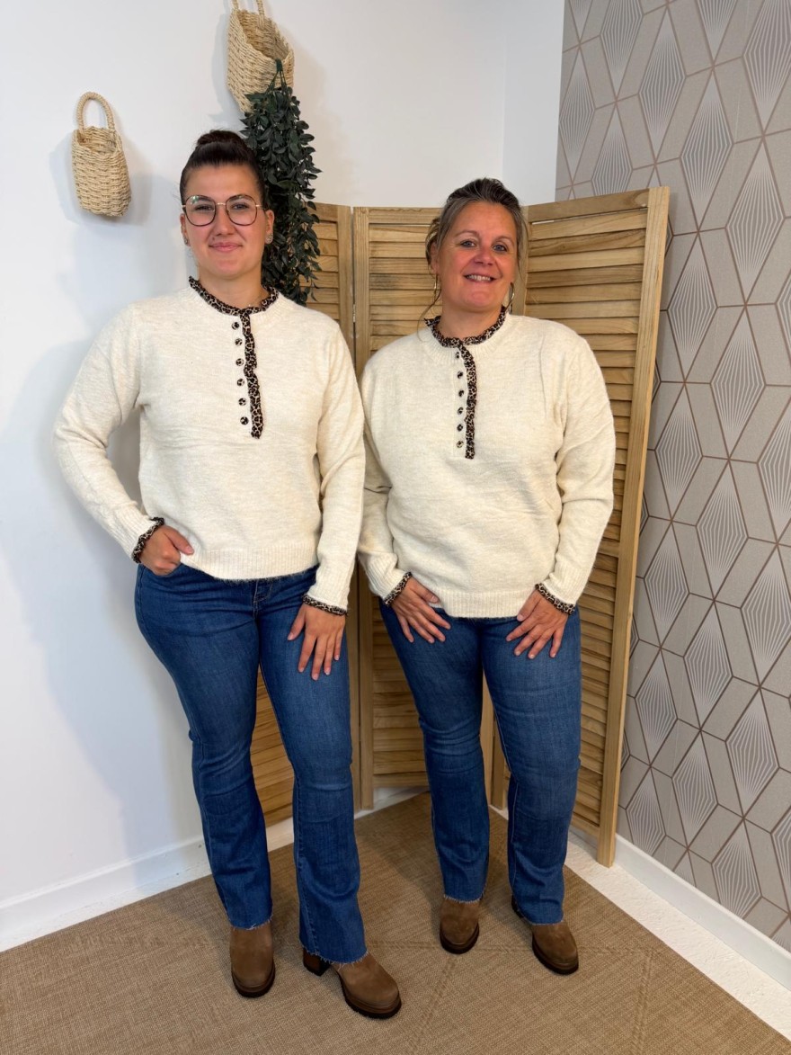 Pull Col Léopard Femme In April 86 à Volants | Marina & Paloma