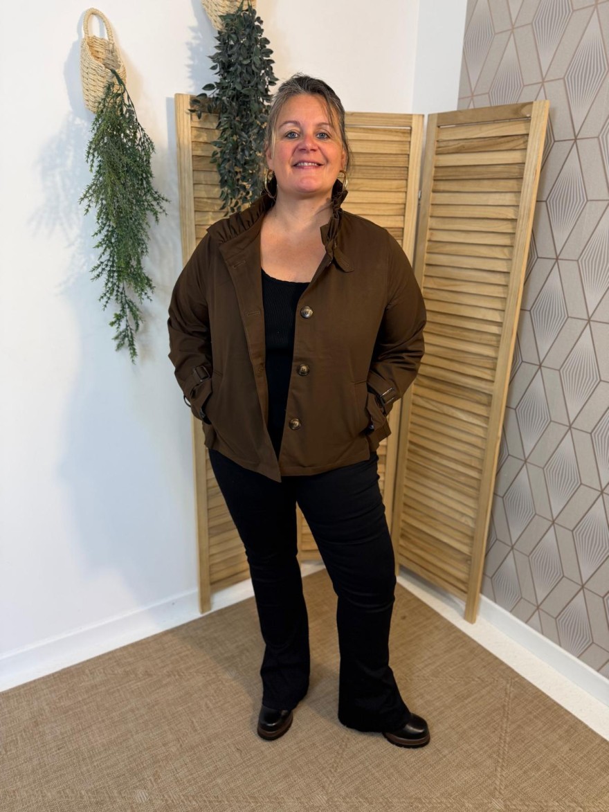 Veste Christy Grande Taille Col à Volant | Marina & Paloma