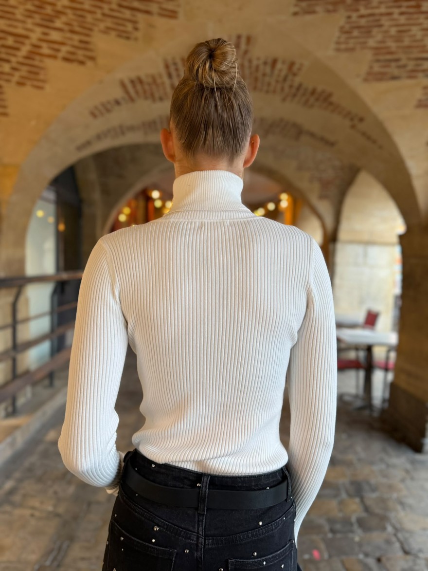 Sous Pull Blanc Col Roulé Kilky en Maille Côtelée | Marina & Paloma