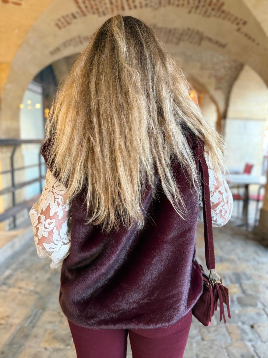 Gilet Sans Manches Fausse Fourrure Bordeaux | Marina & Paloma