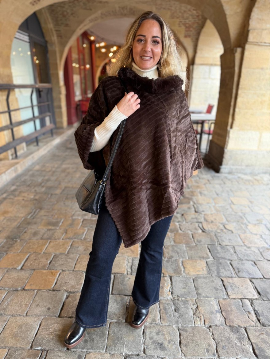 Poncho Hiver en Fausse Fourrure | Marina & Paloma