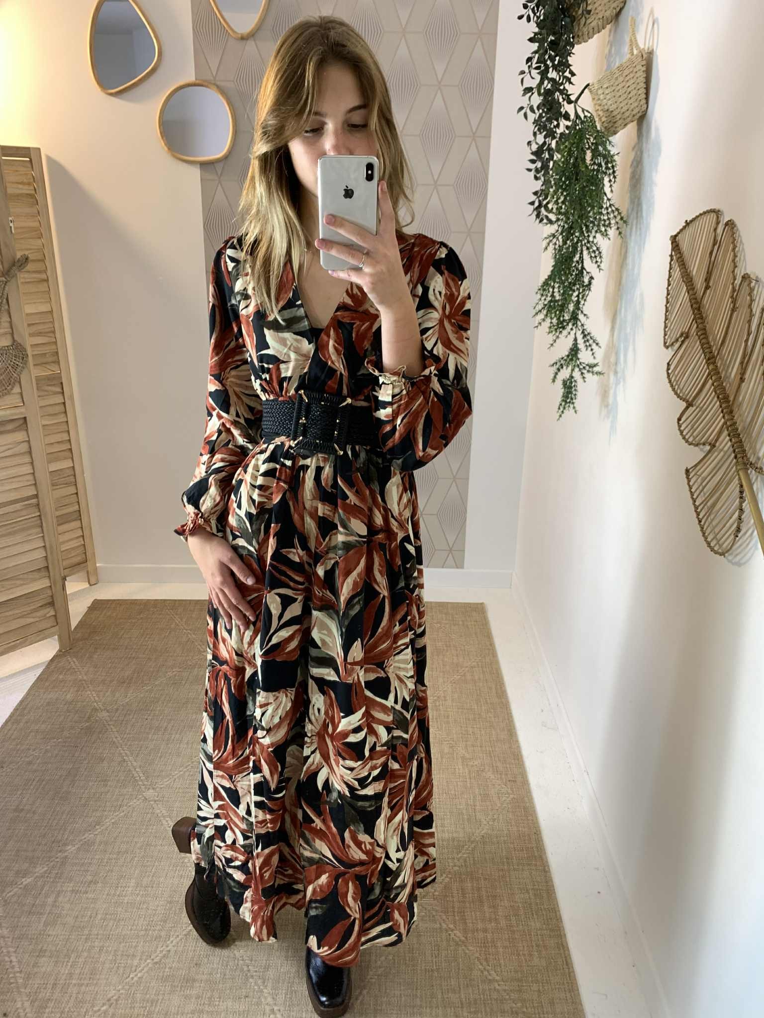 Robe M&S (Marks And Spencer) Taille 10 - Crème/noire, Genou, Sans Manches, Neuve Avec étiquettes