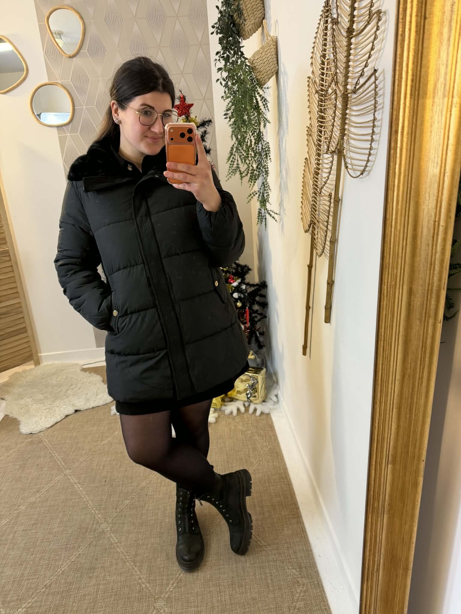 Doudoune HIGH USE Avec Col En Fourrure Amovible - Taille F36, Noir, Occasion Très Bon état